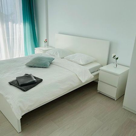 Galaxy Residence Villa Otopeni Extérieur photo