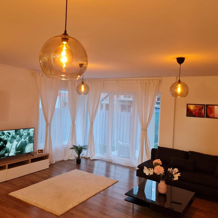 Galaxy Residence Villa Otopeni Extérieur photo