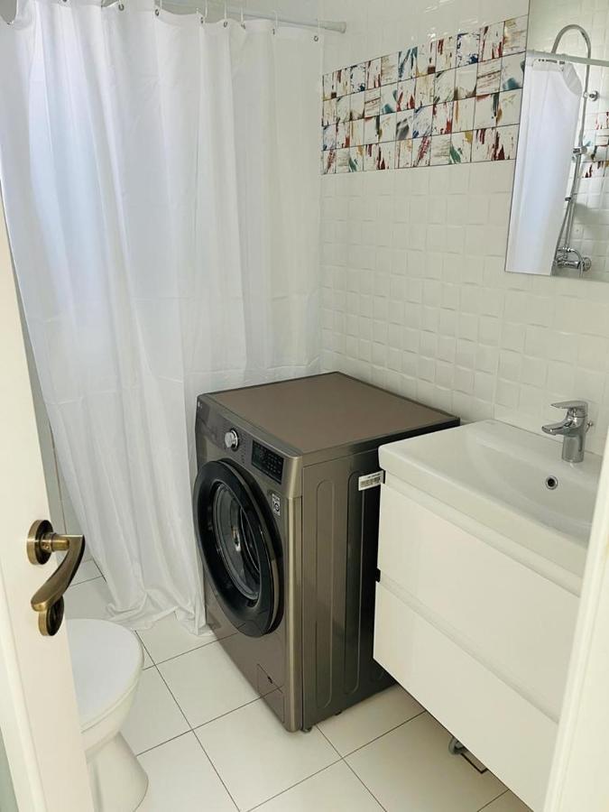 Galaxy Residence Villa Otopeni Extérieur photo
