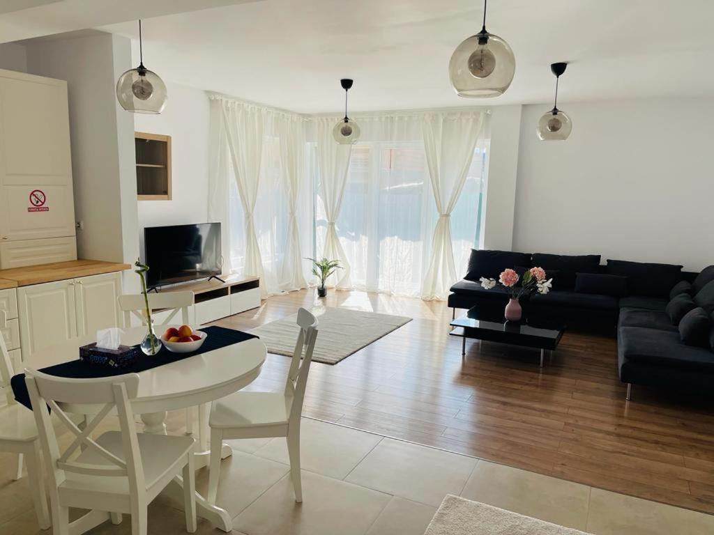 Galaxy Residence Villa Otopeni Extérieur photo