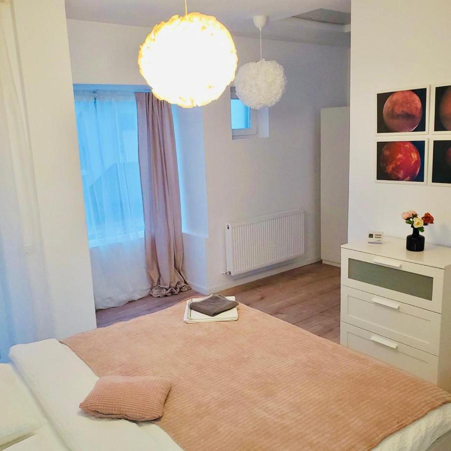 Galaxy Residence Villa Otopeni Extérieur photo